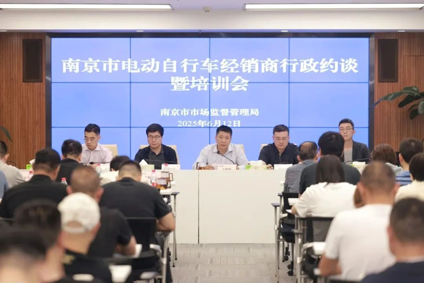 保留追究其法律责任的权利!比亚迪正式回应“常压油箱”和“车圈恒大”两个话题(图6) 保留追究其法律责任的权利!比亚迪正式回应“常压油箱”和“车圈恒大”两个话题(图6)