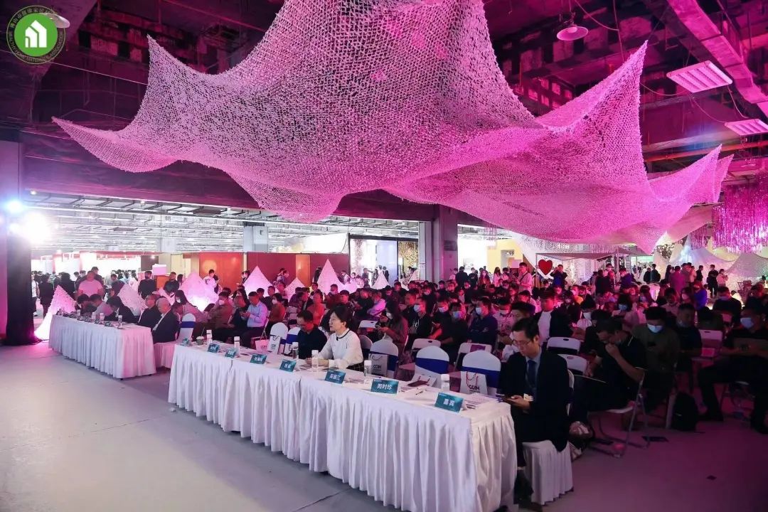 10月23日,中国质量协会在北京发布2024年中国燃油汽车行业用户满意度指数(CACSI)测评结果。 中国质量协会指出,2024年中国燃油汽车行业用户满意度指数(CACSI)为81分(满分100分),(图22) 10月23日,中国质量协会在北京发布2024年中国燃油汽车行业用户满意度指数(CACSI)测评结果。 中国质量协会指出,2024年中国燃油汽车行业用户满意度指数(CACSI)为81分(满分100分),(图22)